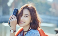 张俪首尔亲身体验：手动超声刀美容新潮流